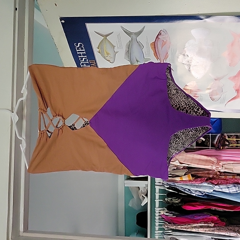 Acacia Bronx One piece
